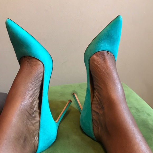 MANOLO BLAHNIK “BB” Suede Pumps -Size 41/9.5 - Picture 3 of 5